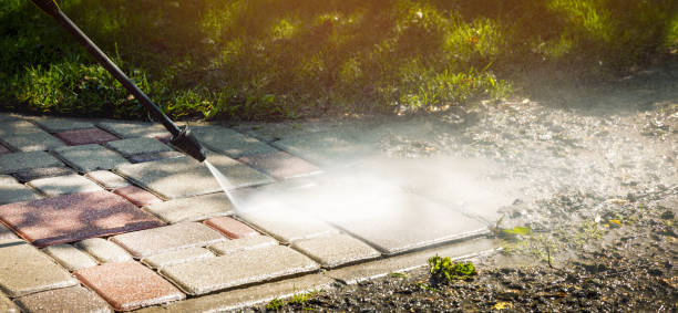 Best Driveway Pressure Washing  in Navajo, NM